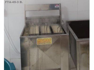FRITADEIRA INDUSTRIAL ADEQUADA PARA ALHO - AGMAC - FTA-45 DE 3 BANDEJAS