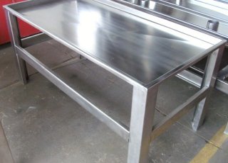 Mesa Manipulação Reforçada - MIER-1018-BC - bacia c borda