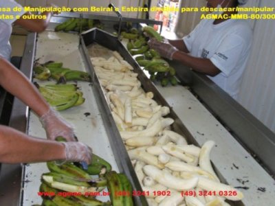 Mesa de Manipulação com Beiral e Esteira 3 Divisões - AGMAC MMB-80-300